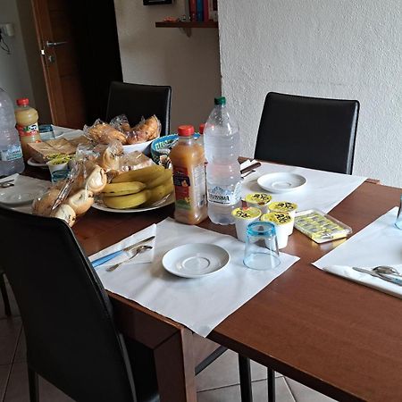 Bed and Breakfast Domo - Guest-House Il Nespolo Fiorito Orosei Exterior foto