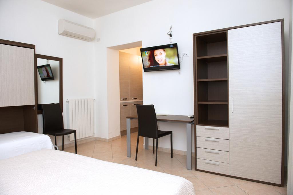 Bed and Breakfast Domo - Guest-House Il Nespolo Fiorito Orosei Exterior foto
